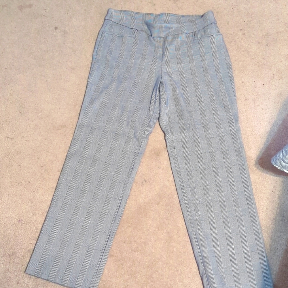 Women's pull on slacks
